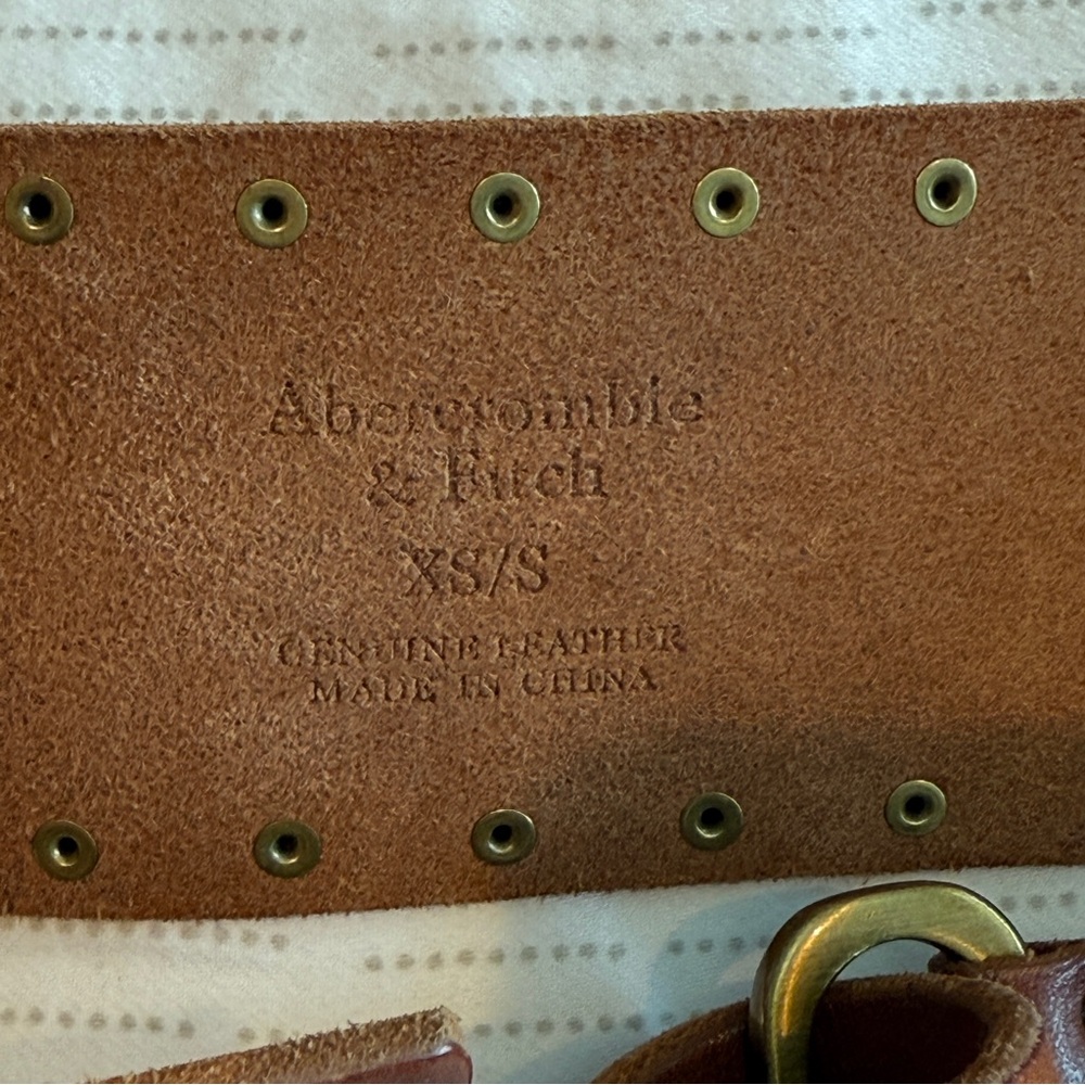 A&F Vintage Brown Leather Belt with Studs XS/S - Picture 3 of 5